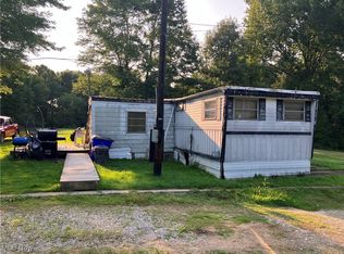 3532 Hommon Rd, Ravenna, OH 44266