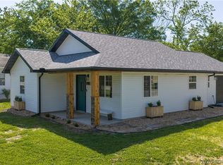 116 Camden Ave, Camdenton, MO 65020