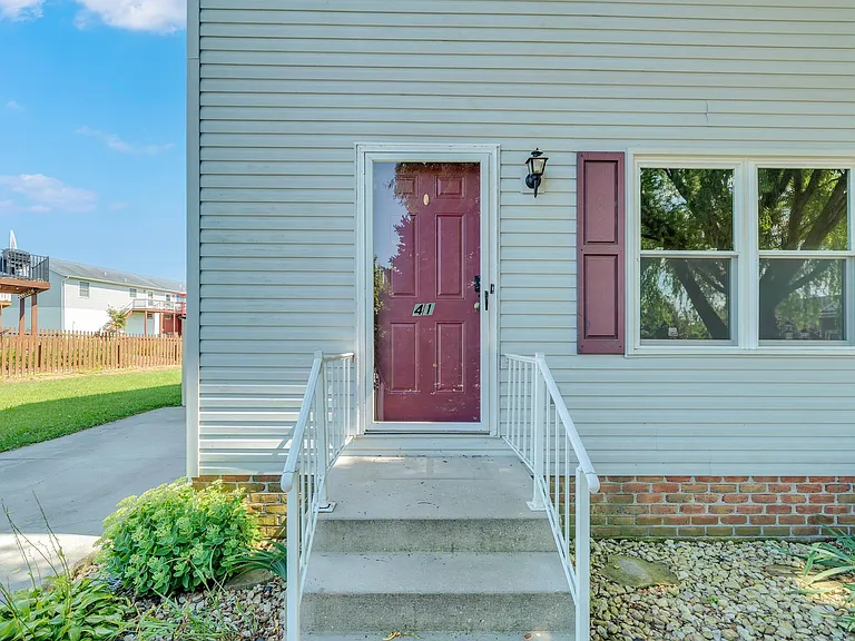 41 Squire Cir — Photo 3