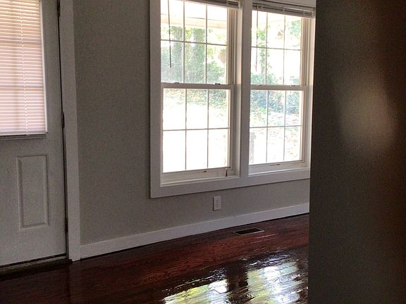3rd image of 428 Lafayette Pl