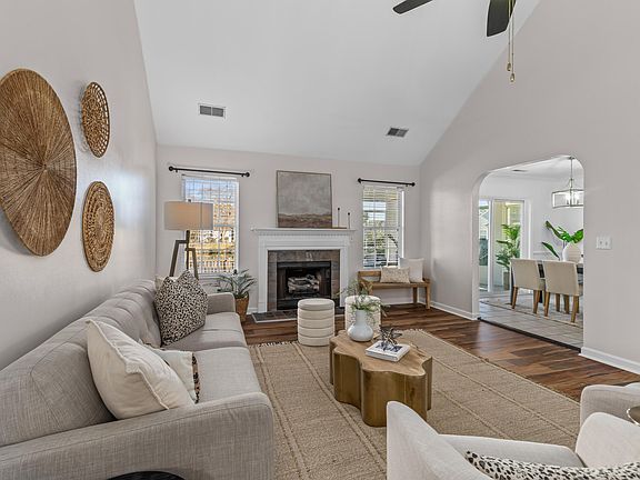 3rd image of 114 Sea Cotton Cir