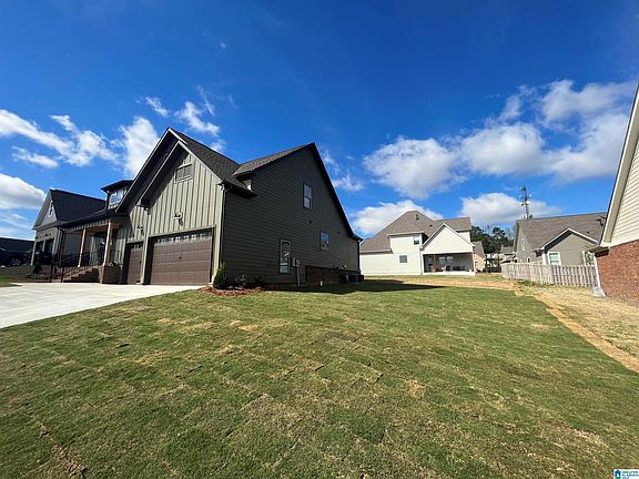 3rd image of 3109 Spencer Dr