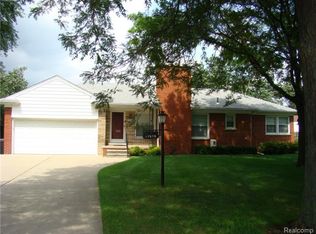 17578 Ramsgate Dr, Lathrup Village, MI 48076