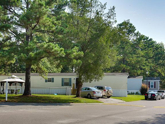 3rd image of 101 Bayboro Cir #1a0