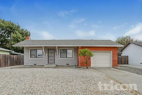 1613 James St Photo 1