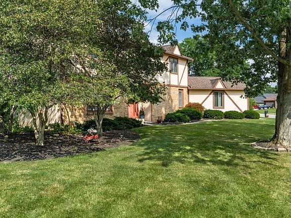 4th image of 798 Riva Ridge Blvd