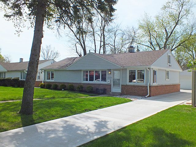 1st image of 1971 Welwyn Ave