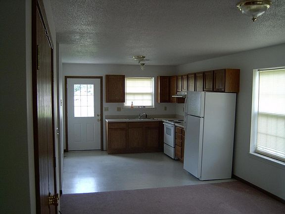 2nd image of 575/577 Miranda Dr #2