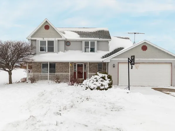 1531 Waukau Rd, Omro, WI 54963