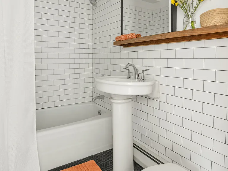 135 Ocean Pkwy #1M — Photo 11