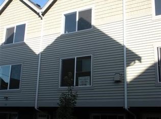 709 NE North St #94, Seattle, WA 98133