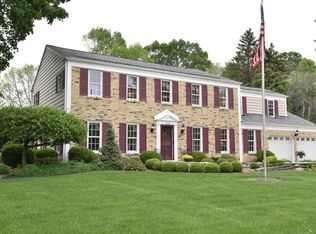 18600 Chevy Chase, Brookfield, WI 53045