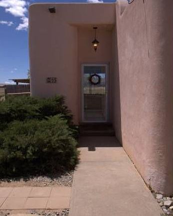 Front welcoming you home!