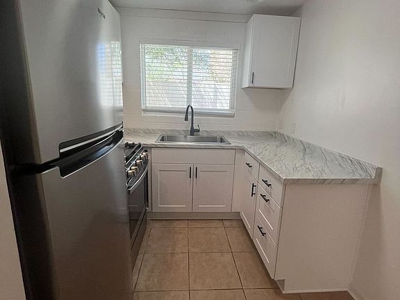 4th image of 1433 S Kenneth Pl APT 8