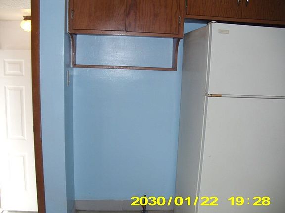 3rd image of 13910 Elsetta Ave