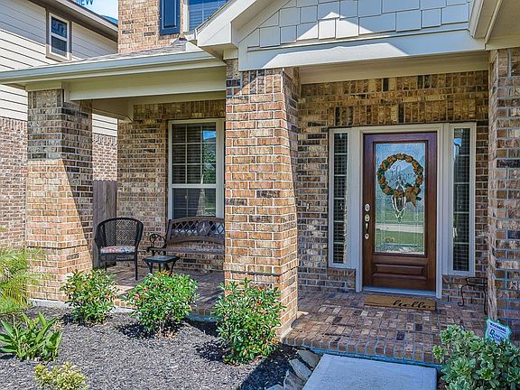 2nd image of 4858 Palomar Ln