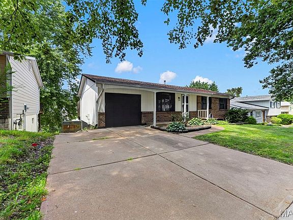 2nd image of 2693 Creekwood Manor Ln