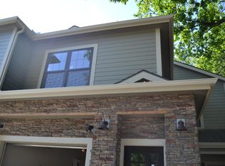 1609 W 4th St #B, Lawrence, KS 66044