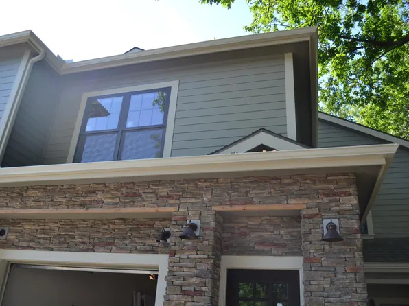 1609 W 4th St #B, Lawrence, KS 66044