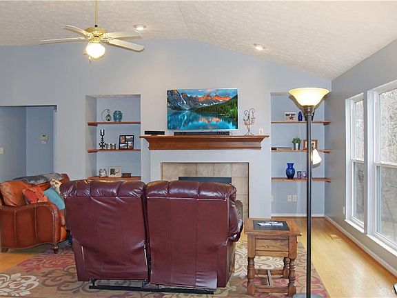 5th image of 5210 Rainwood Ct