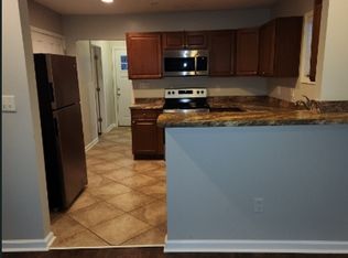 8 Madison Ave, Lexington, KY 40391