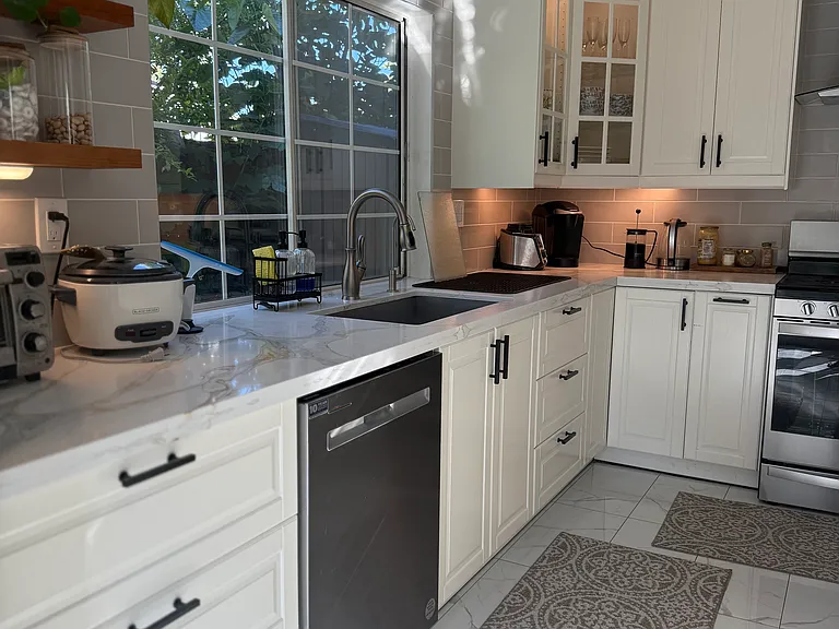 5577 Crimson Cir — Photo 41