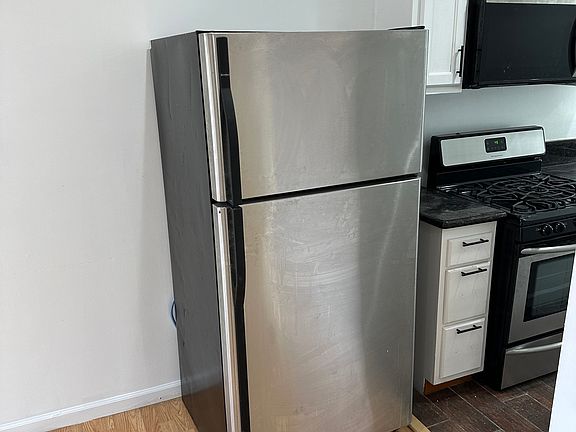 4th image of 3793 S Centinela Ave #1