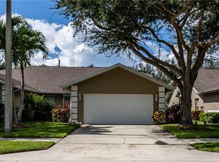 1929 E Crown Pointe Blvd, Naples, FL 34112