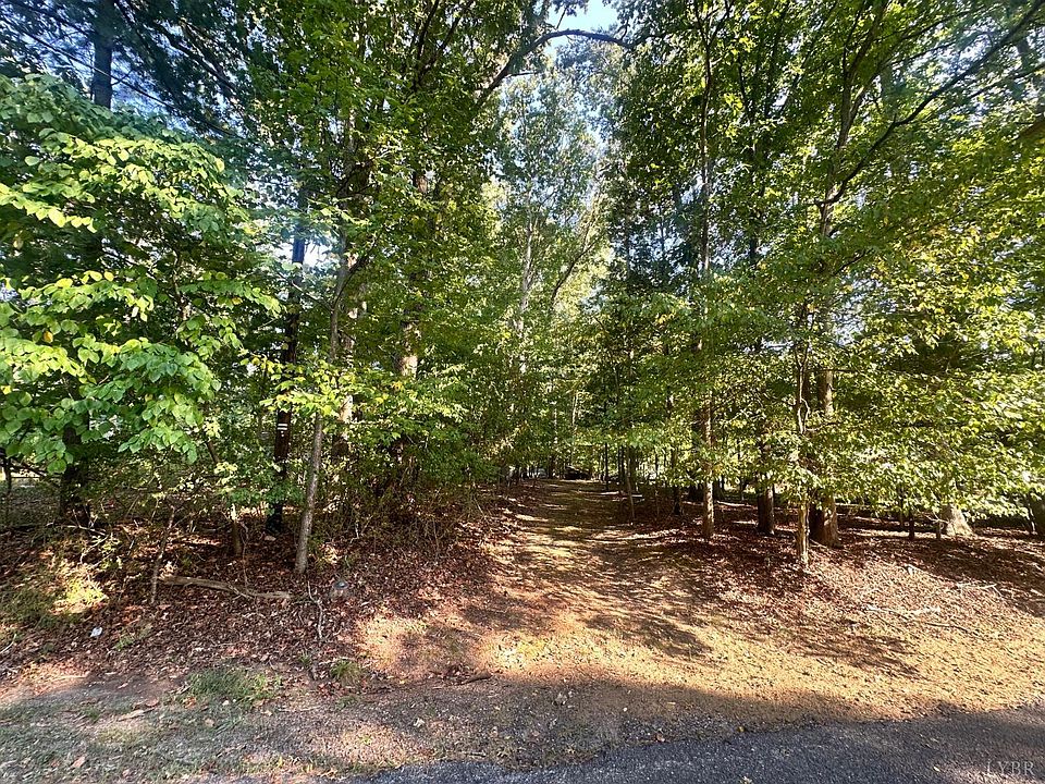 2nd image of 43 Westfield Lot Dr