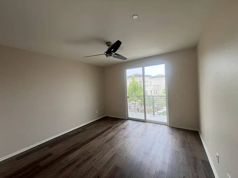 5200 Beachside Ln #113 — Photo 11