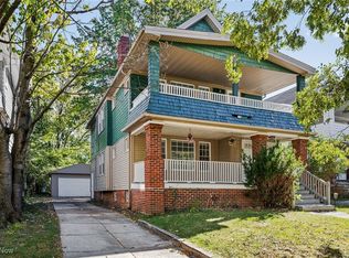 931 Helmsdale Rd, Cleveland Heights, OH 44112