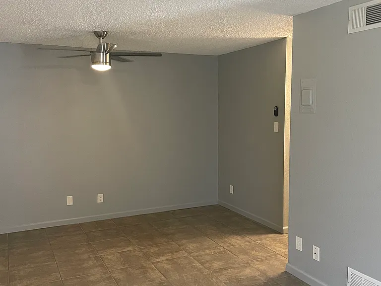 6906 Guadalupe St #403 — Photo 3