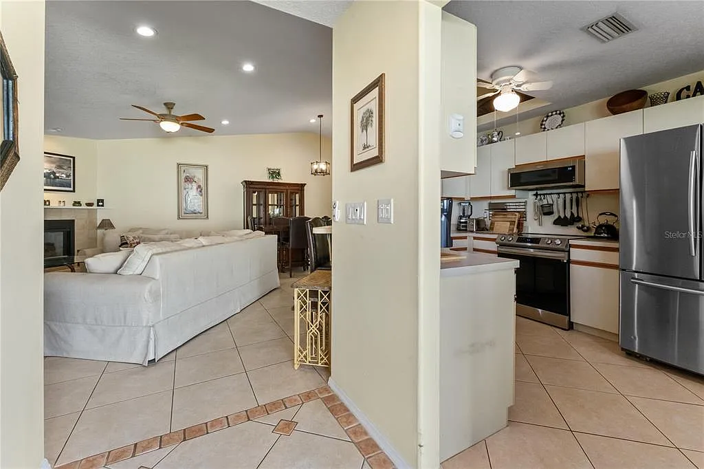 2 bed, 2.0 bath, 1753 sqft, $2,500 — Photo 4