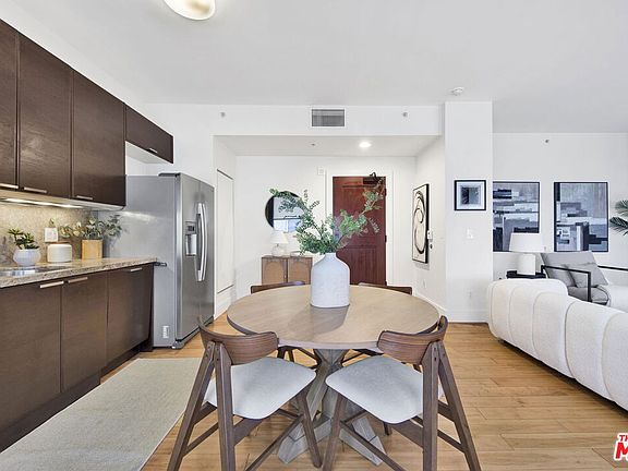 5th image of 460 S Spring St APT 1110