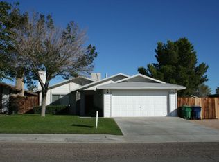 824 W Rader Ave, Ridgecrest, CA 93555