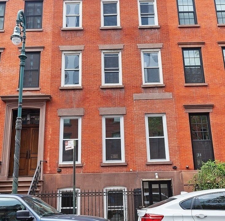 1st image of 443 W 44th St