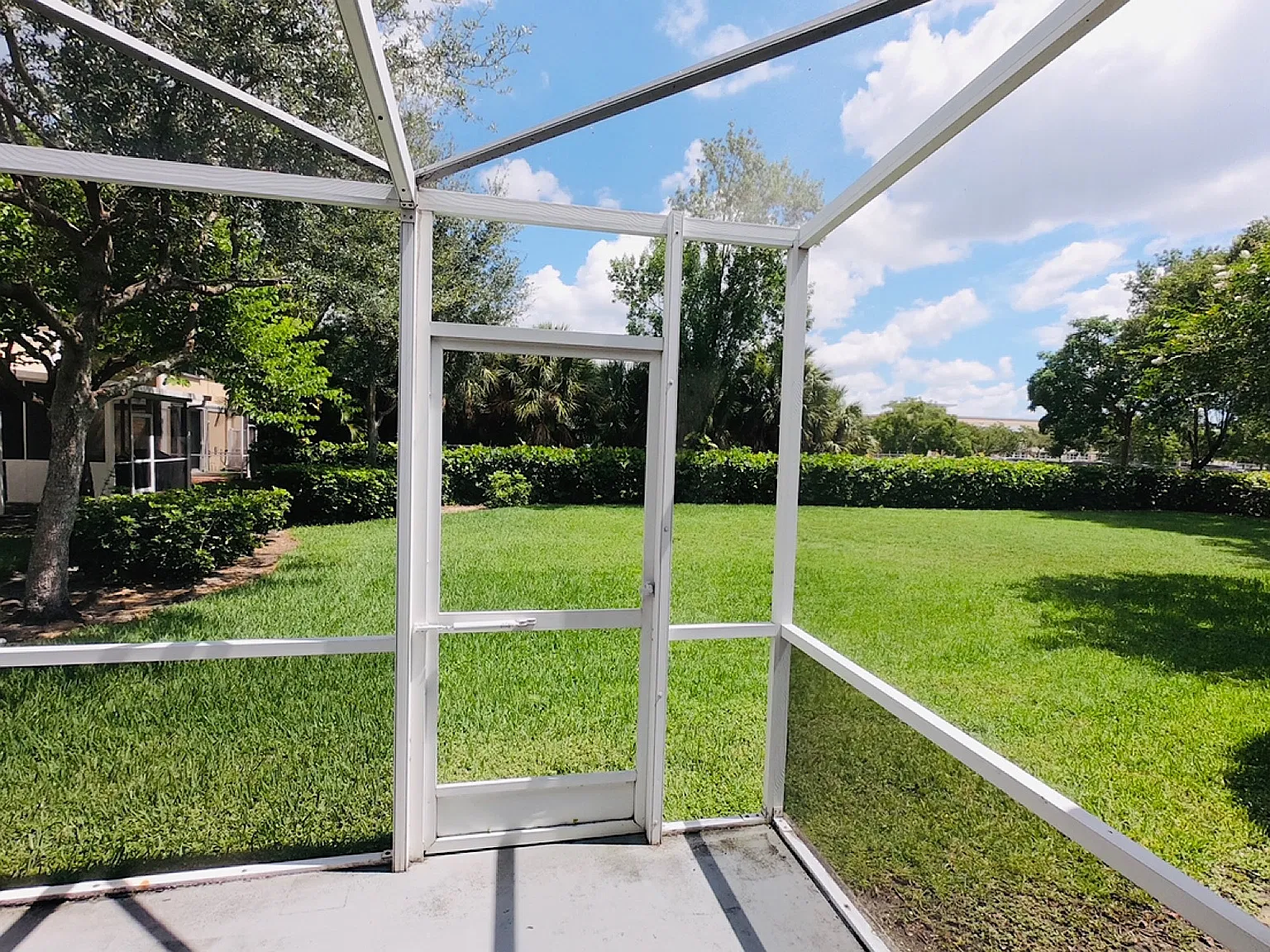 Pine Bay 8941 (Princess Investments, LLC) - 421 — Photo 3