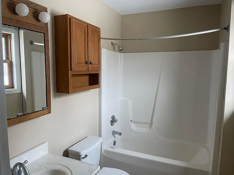 510 Madison Dr — Photo 12