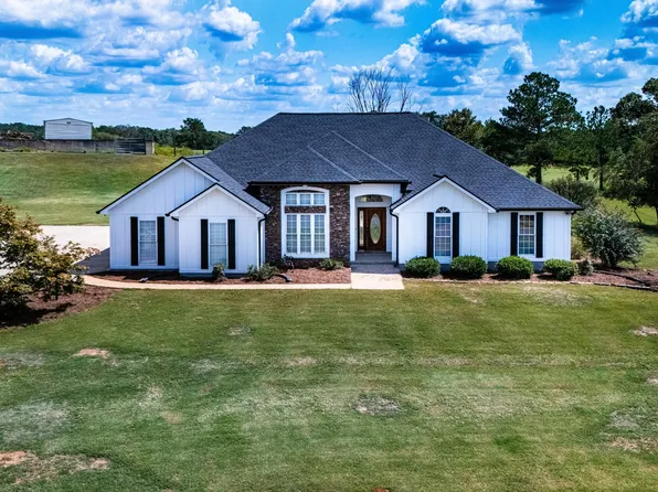 102 Troon Way, Lagrange, GA 30241