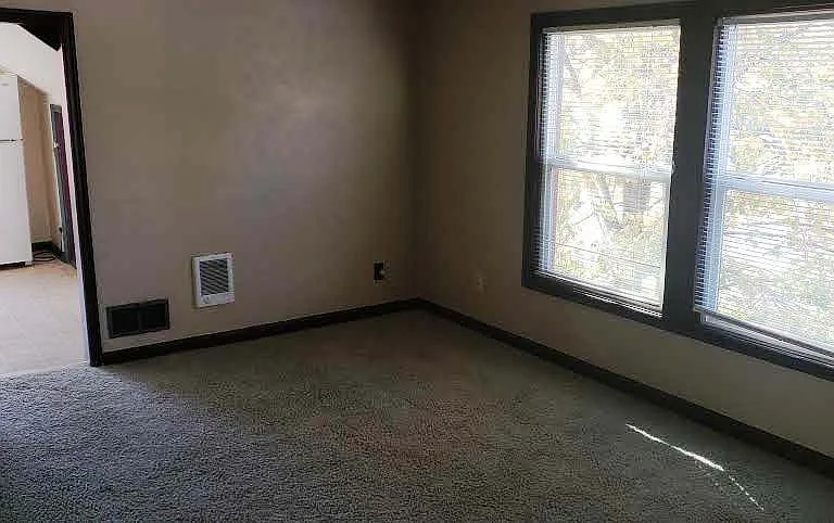 1671mi — Photo 3