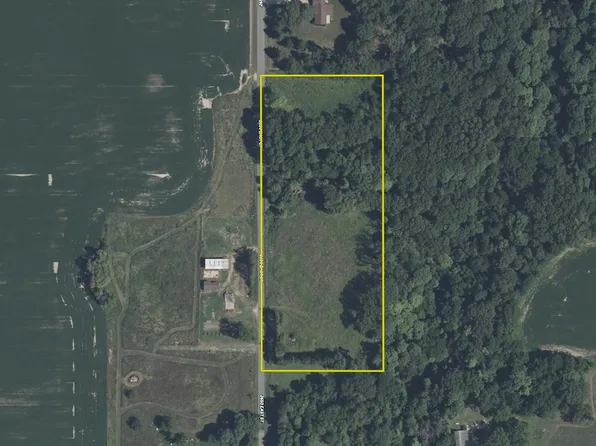12802-2650 N East St, Princeton, IL 61356