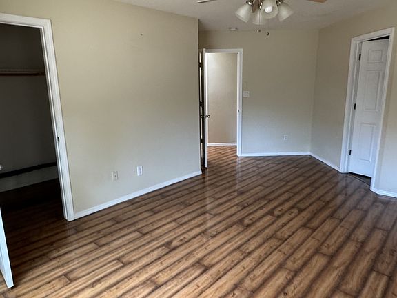 4th image of 213 Calle Evangeline