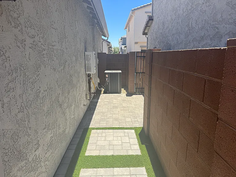 25202 N 142nd Dr — Photo 36