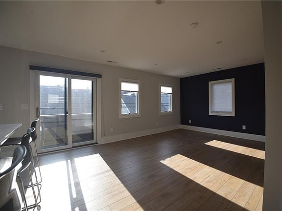 4th image of 1634 N New Jersey St Unit B