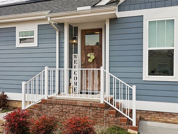 2nd image of 3026 Clinton Ct