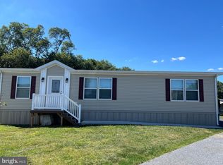 32 Hazel Cir, Mechanicsburg, PA