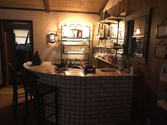 Family room bar 
