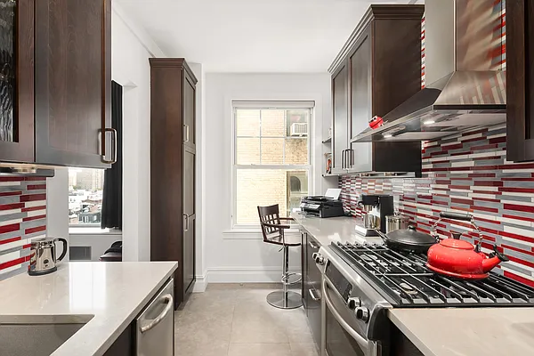 Sold by Compass | media 2
