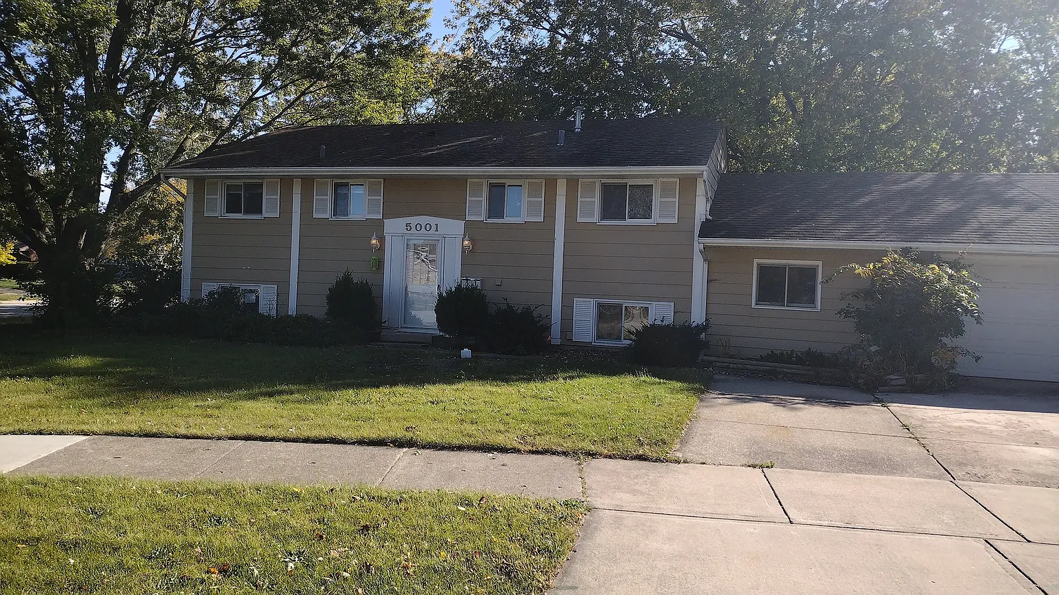 5001 Aldersyde Rd photo 1