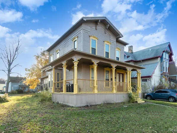 1003 Court St, Saginaw, MI 48602